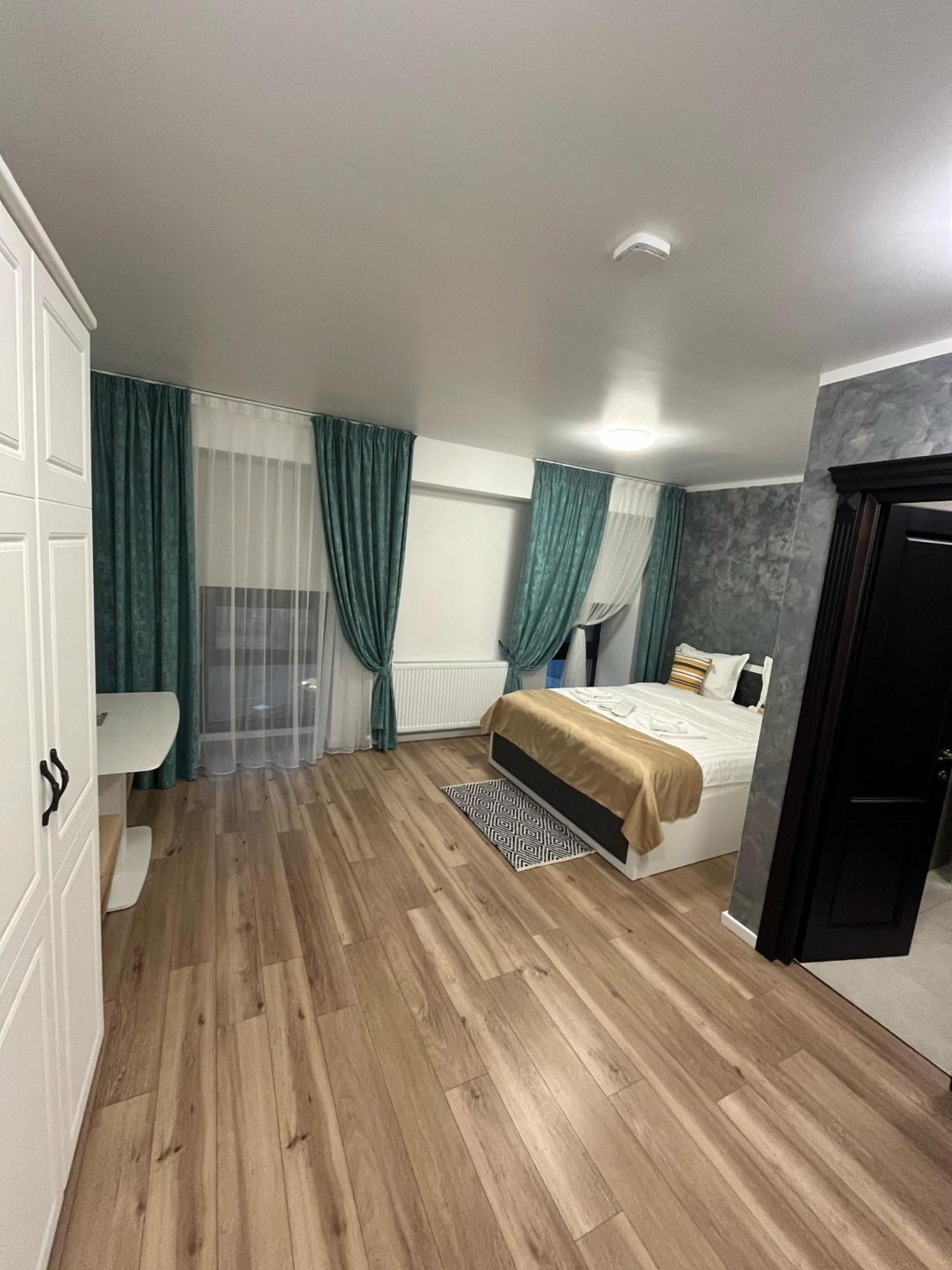 Grey Boutique Hotel Palas ยาช ภายนอก รูปภาพ