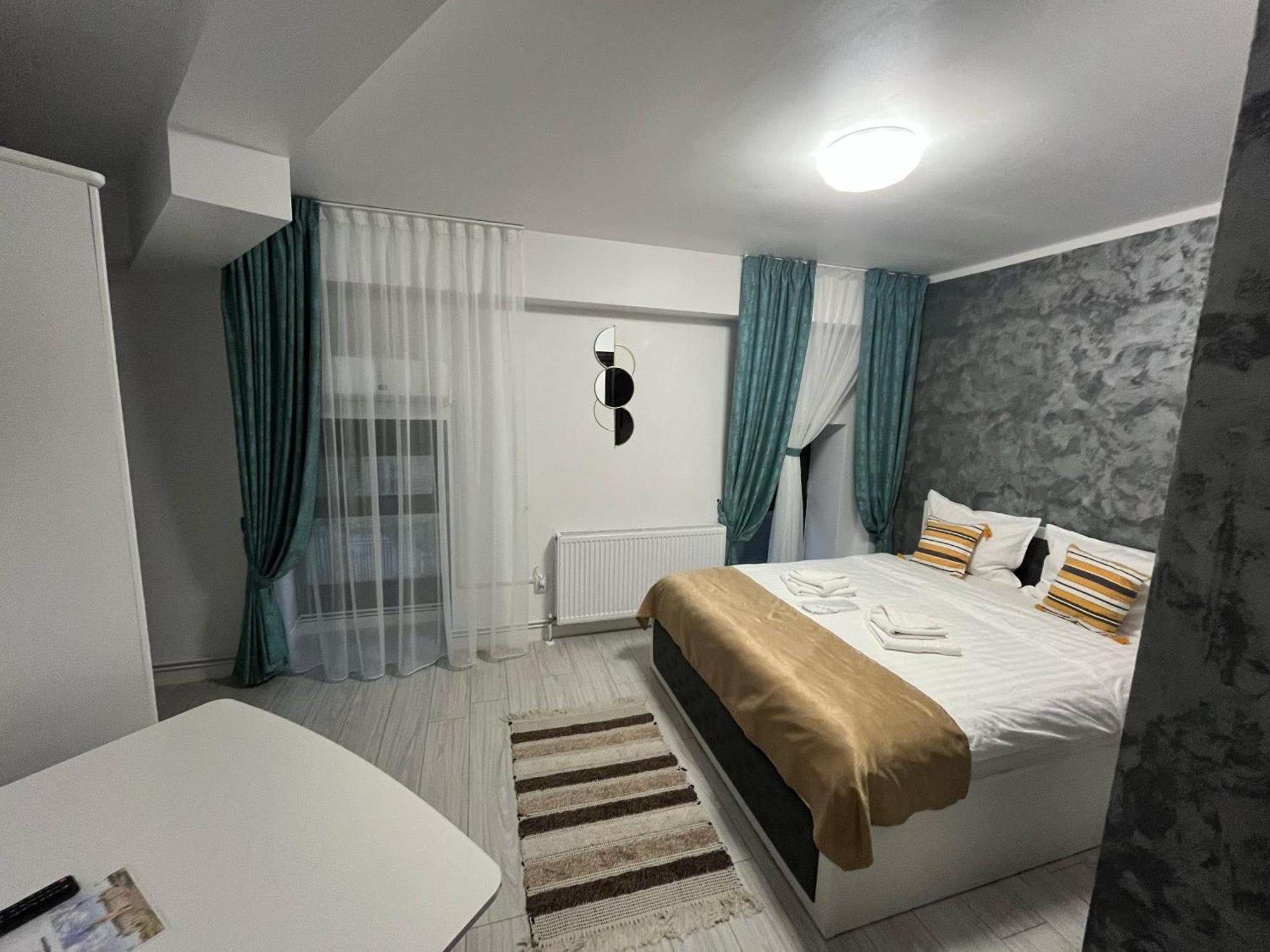 Grey Boutique Hotel Palas ยาช ภายนอก รูปภาพ