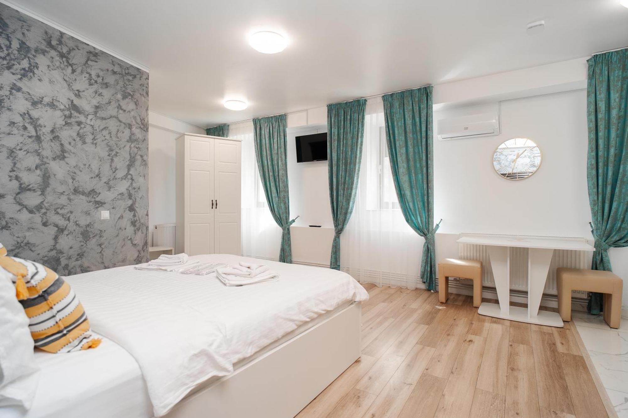 Grey Boutique Hotel Palas ยาช ภายนอก รูปภาพ
