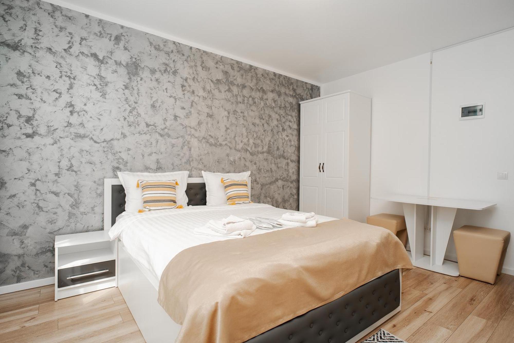 Grey Boutique Hotel Palas ยาช ภายนอก รูปภาพ